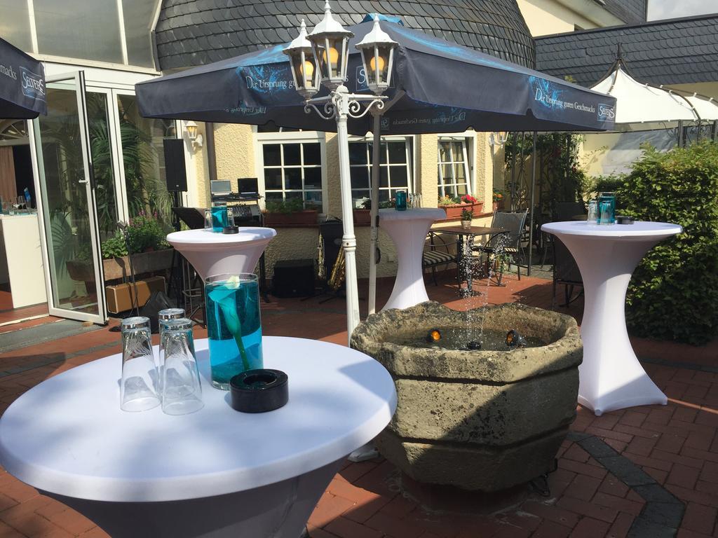 Hotel-Restaurant Zur Krone Loehnberg ภายนอก รูปภาพ