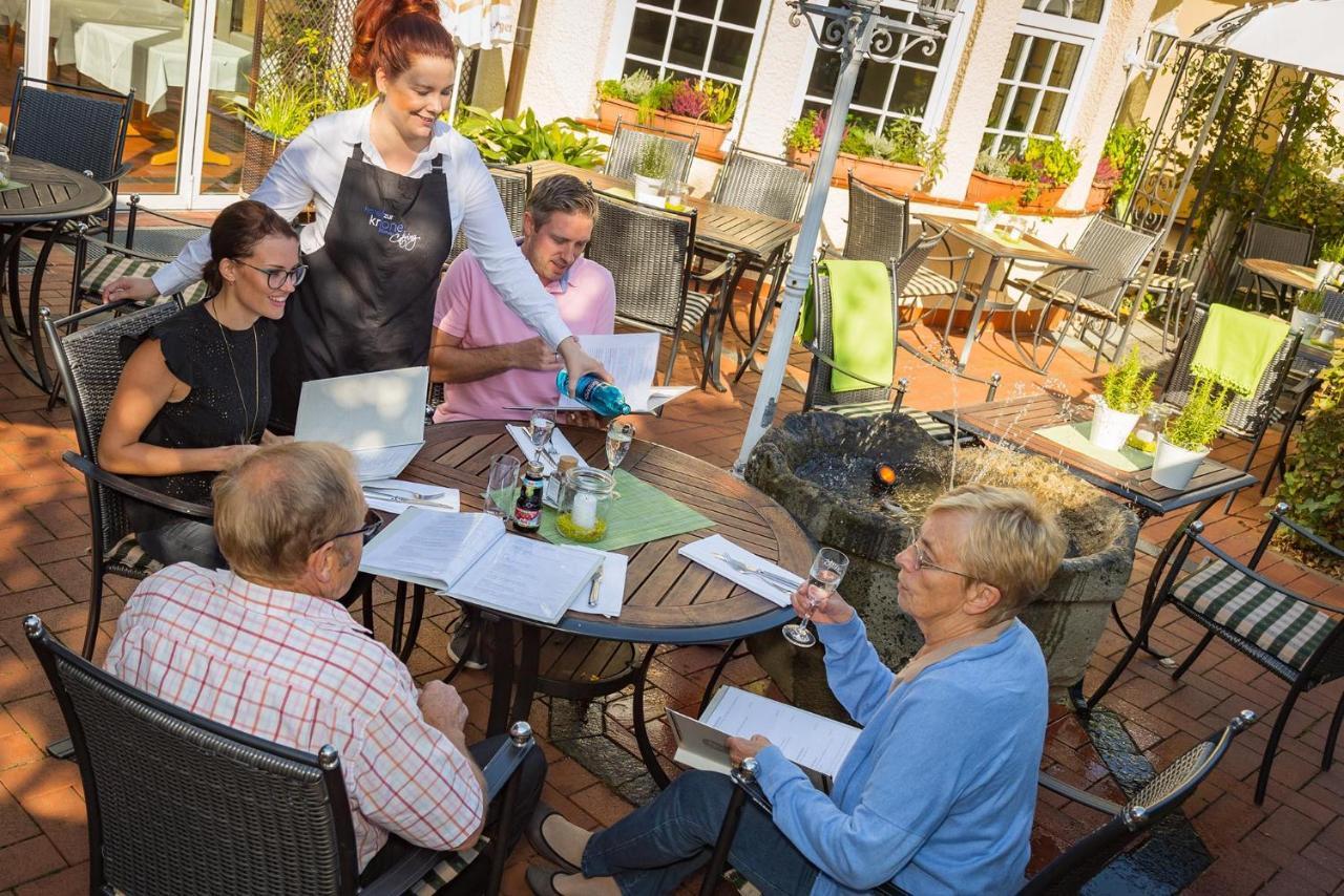 Hotel-Restaurant Zur Krone Loehnberg ภายนอก รูปภาพ